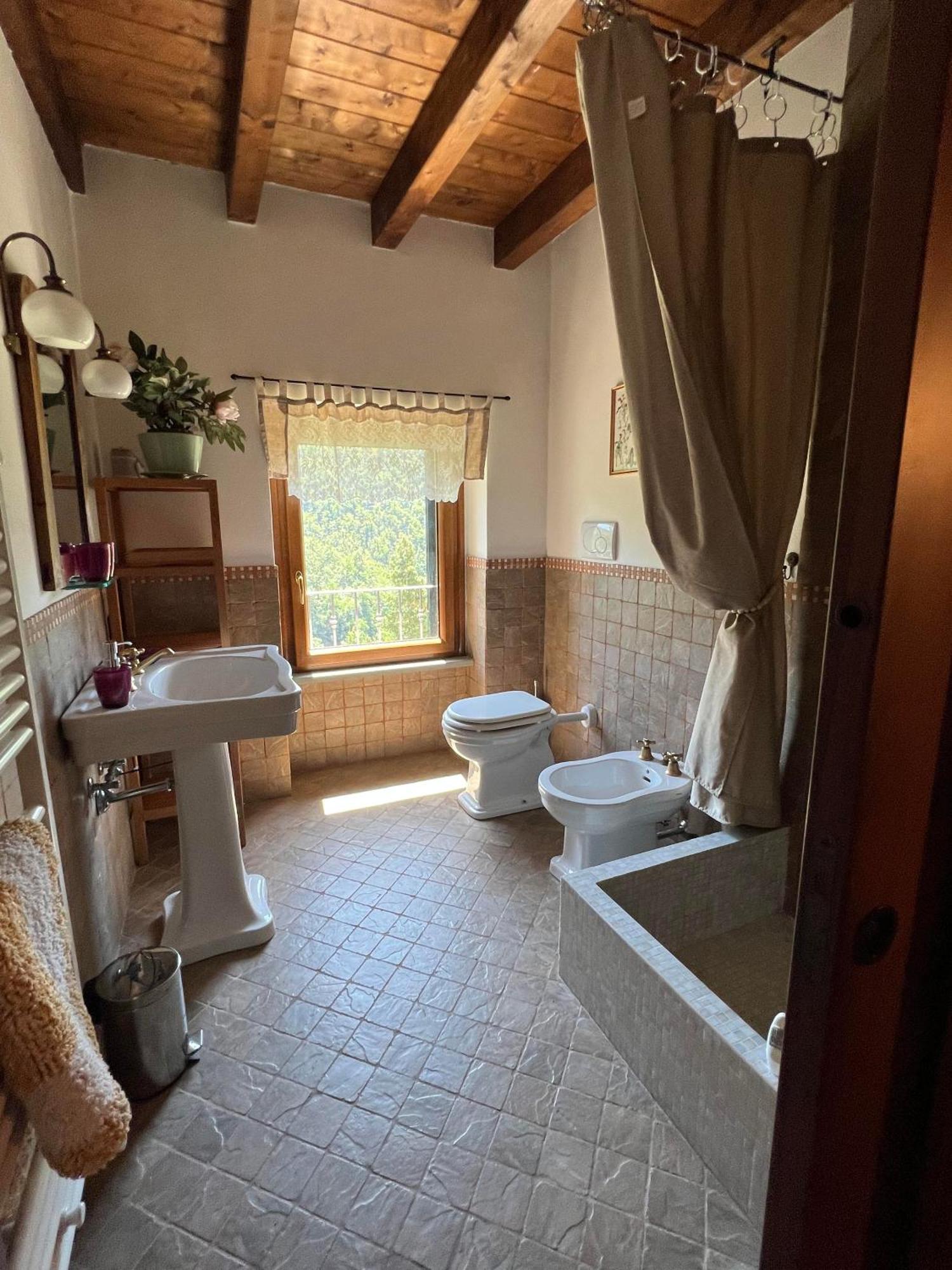 Casa Boru - A Beautiful Fully Restored Spacious House With Fantastic Views Calice al Cornoviglio Екстер'єр фото
