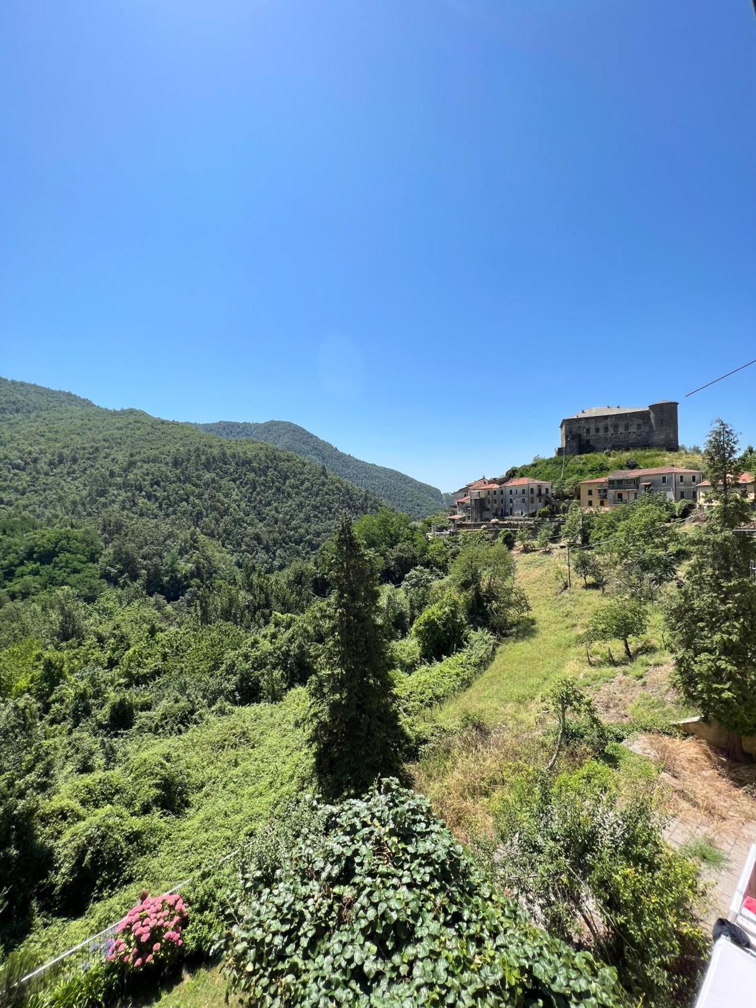 Casa Boru - A Beautiful Fully Restored Spacious House With Fantastic Views Calice al Cornoviglio Екстер'єр фото